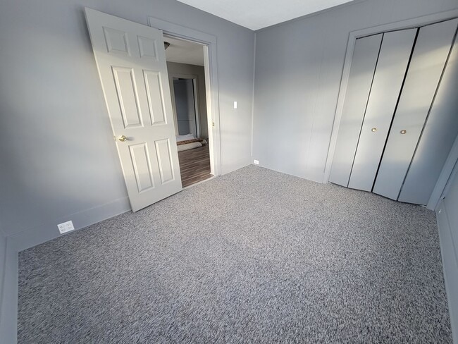 Building Photo - 802 Deleon St