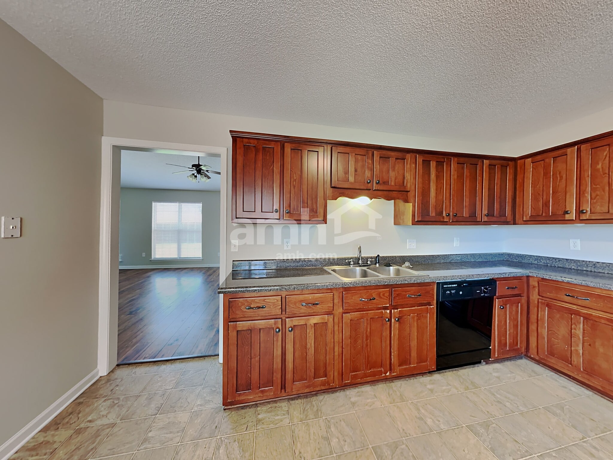 Building Photo - 1900 Roy Dr