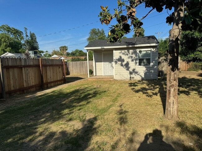 Building Photo - 450 Peralta Ave.