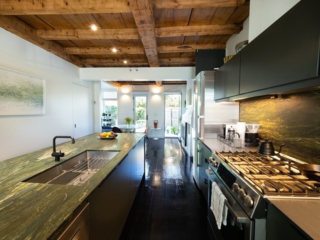 Building Photo - 214 3rd St