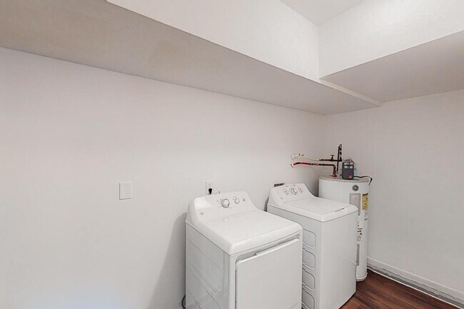 Building Photo - THE PLOVER | Enjoy a spacious split-level home in Jonesboro designed for comfort, privacy, and ea...