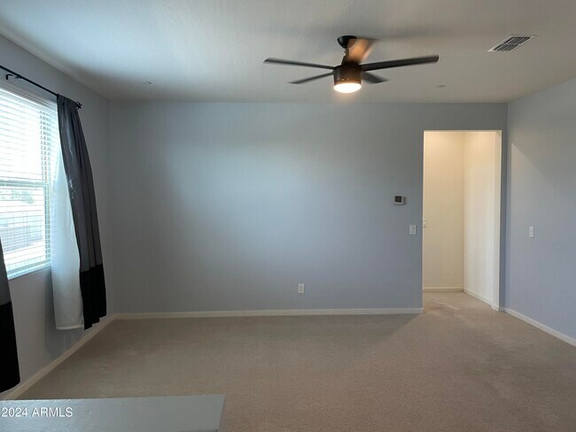 Building Photo - 2018 N 213th Dr