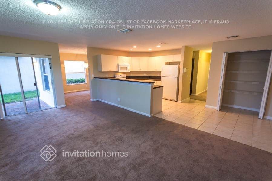 Building Photo - 6117 Adriatic Way