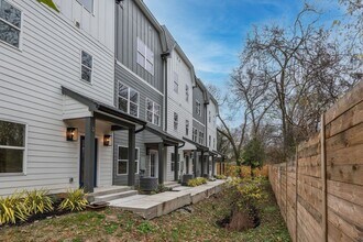 Building Photo - Welcome to Your Stylish Haven in Vibrant East Nashville!