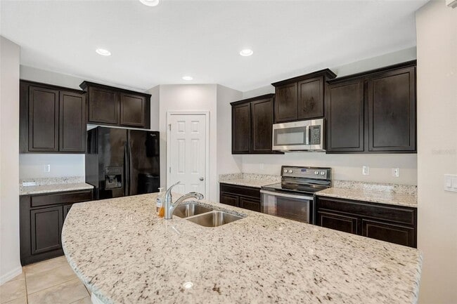 Building Photo - 4836 Chatterton Way
