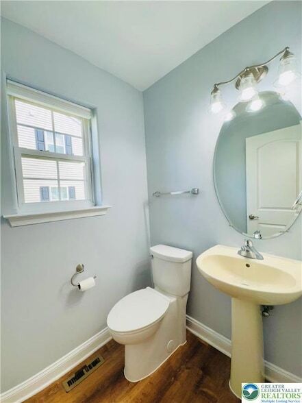Building Photo - 6945 Hunt Dr