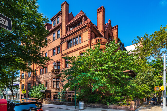 Primary Photo - The Herman Behr Mansion