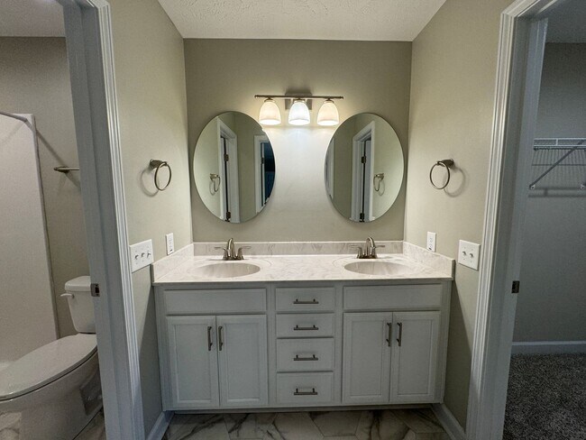 Building Photo - Beautiful 3 Bed 2 Bath Home in Jack Britt