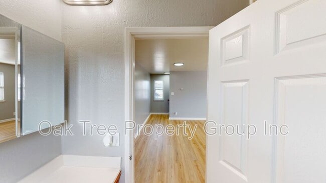 Building Photo - 623 F St