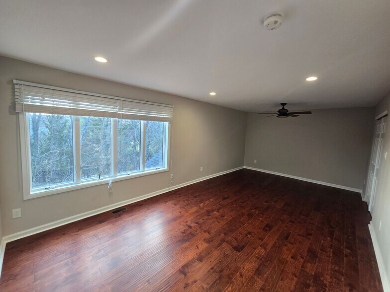 Building Photo - 11 Ingham Way