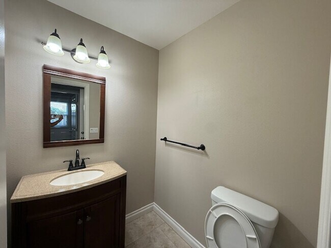 Building Photo - ***$2000 off second month rent*****White P...
