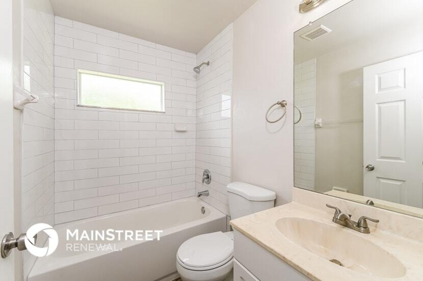 Building Photo - 4502 E 21st St