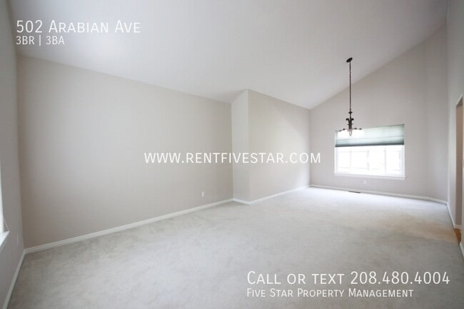 Building Photo - Stunning, Large Home in Highland Area! Vis...