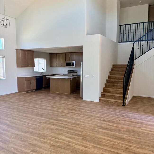 Building Photo - 11712 Sebastian Rd