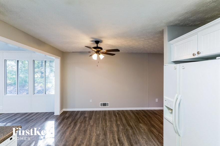 Building Photo - 2191 Grayfield Dr