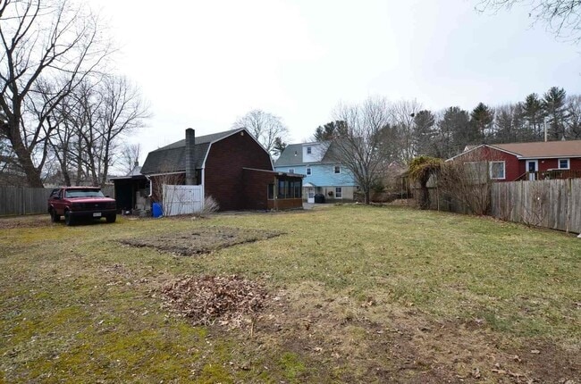 Building Photo - 17 Lafrance Ave