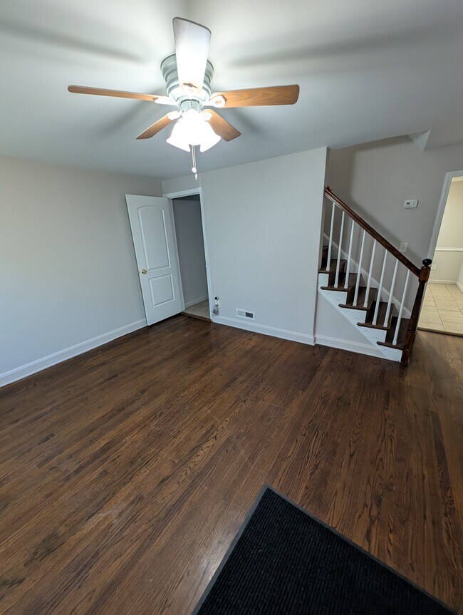 Building Photo - 3831 Shannon Dr