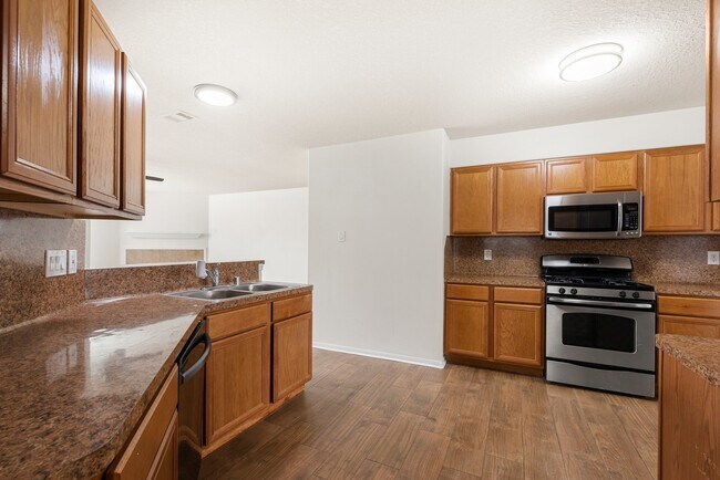 Building Photo - 4818 Fair Oak Dale Ln