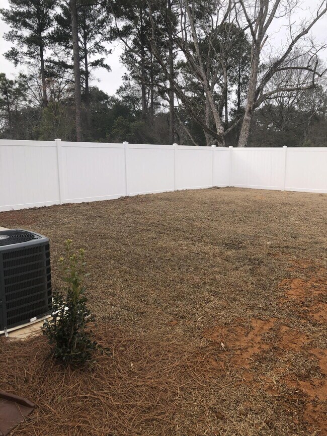 Building Photo - New Construction and available now!