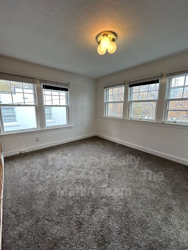 Building Photo - 901 Walker Ave