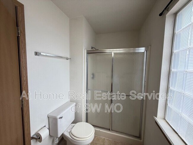 Building Photo - 869 N 22nd St