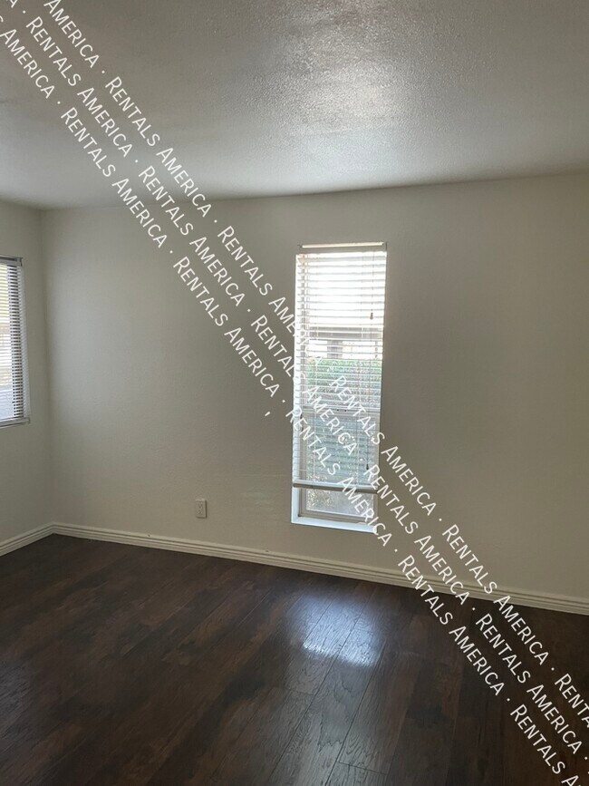 Building Photo - 4354 N 82nd St