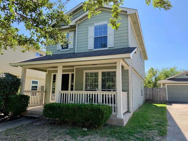 Building Photo - 2825 Deerfern Ln