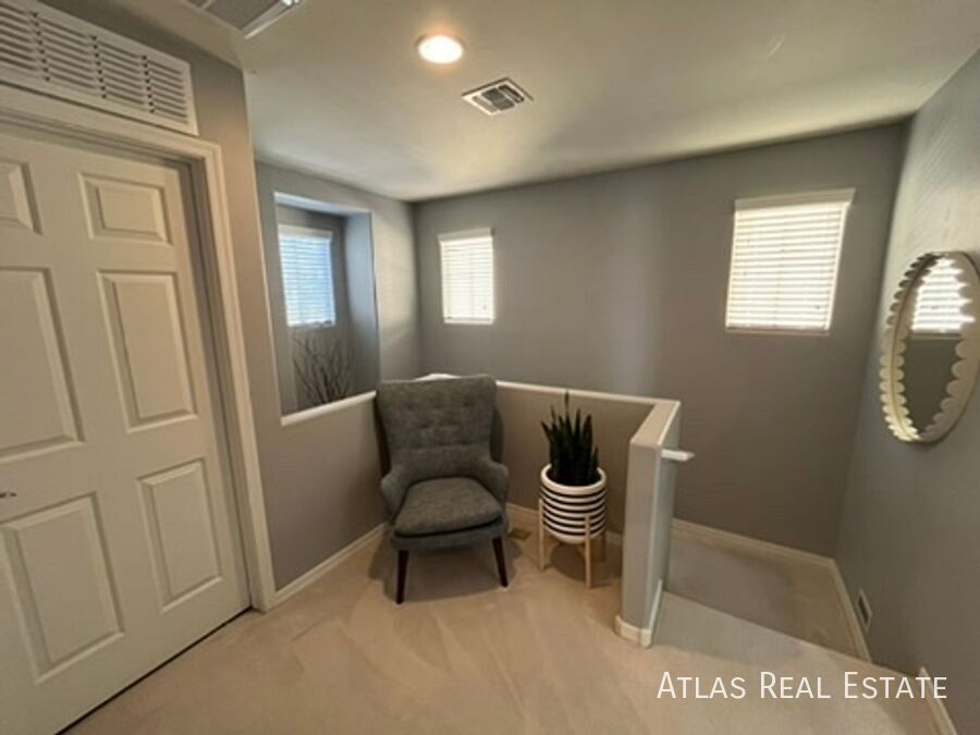 Building Photo - 3630 E Covey Ln
