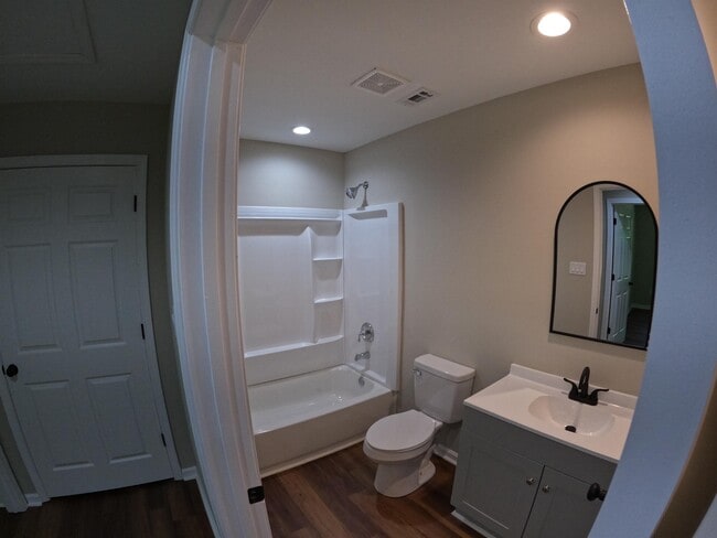 Building Photo - 1009 S Somerville St