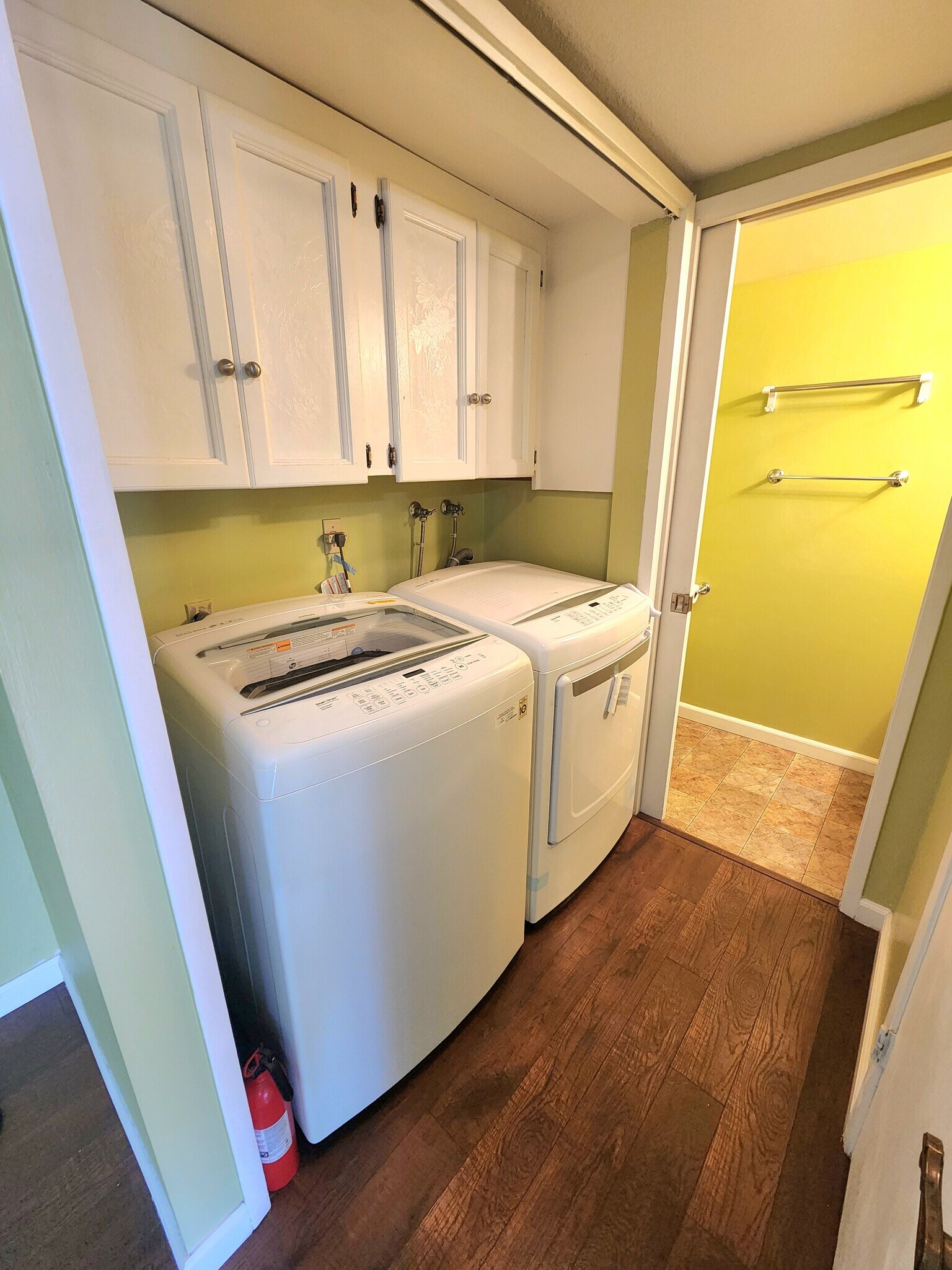 Laundry - 4634 Adobe River Ct