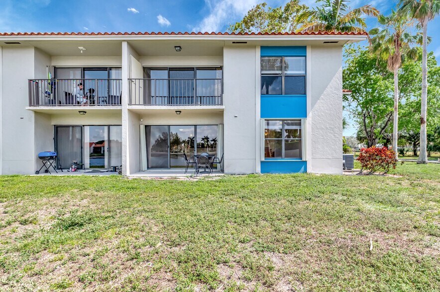 Building Photo - 1560 Windorah Way