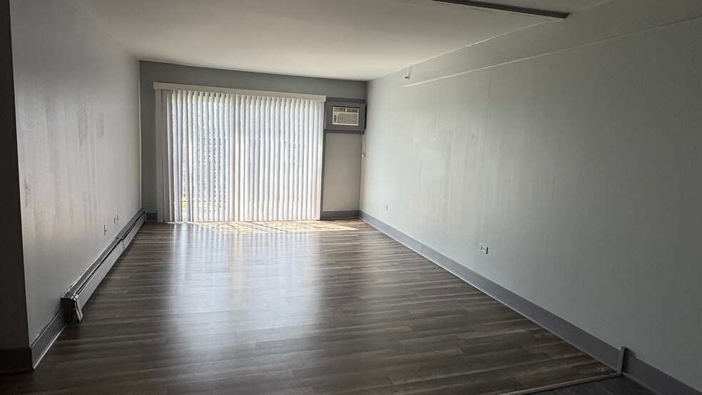 Building Photo - 8581 101st Ter