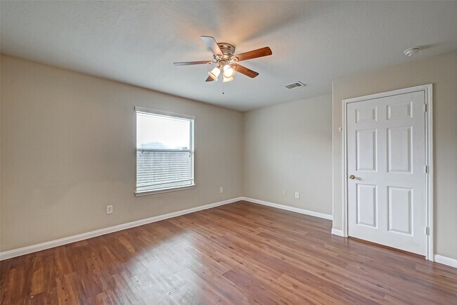 Building Photo - 838 Darbydale Crossing Ln