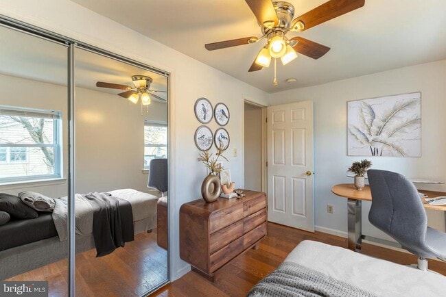 Building Photo - 1243 N Palethorp St