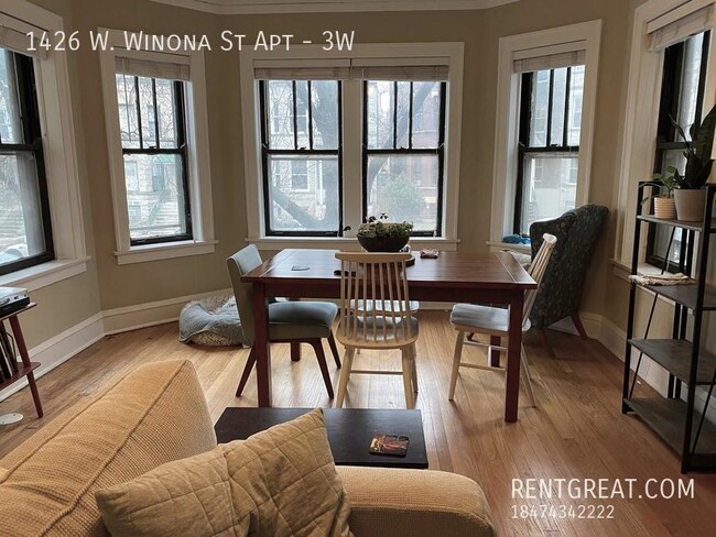 Building Photo - 1426 W Winona St