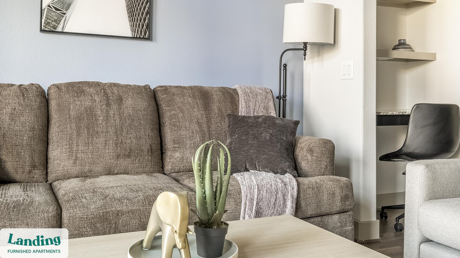 Building Photo - 2626 Fountain View Dr