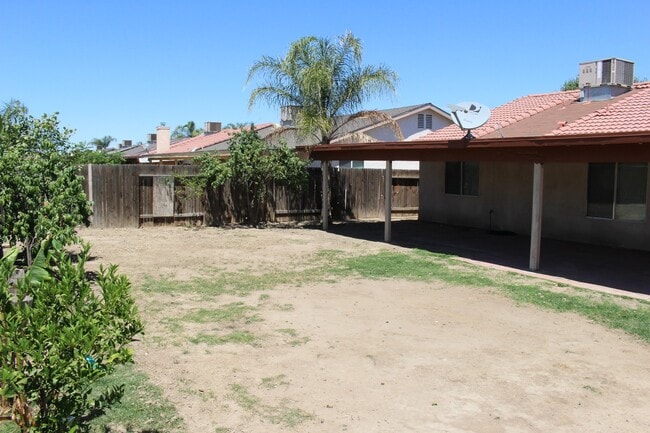 Building Photo - 1327 Clipper Hills Dr