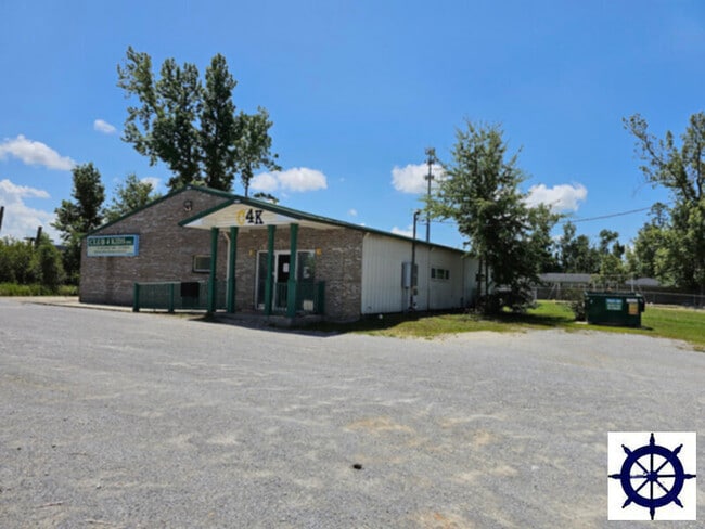 Building Photo - 3120 County Rd 390