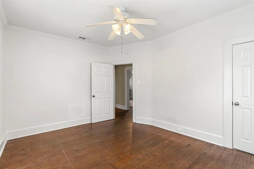 Building Photo - 2802 Salado St