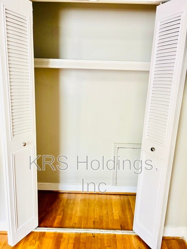 Building Photo - 5228 Goolsby Ct