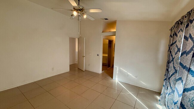 Building Photo - 82259 Calico Ave