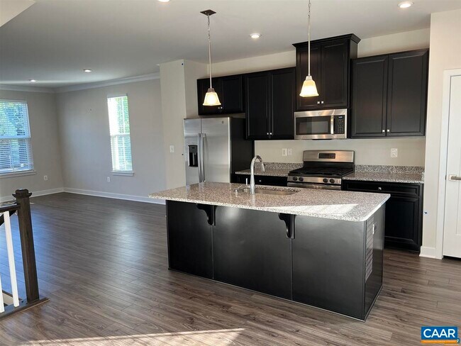 Building Photo - 2028 Landon Ln