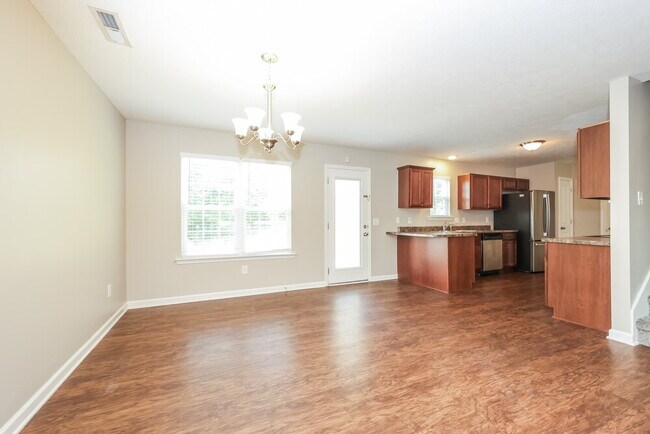 Building Photo - 639 Big Hurricane Dr