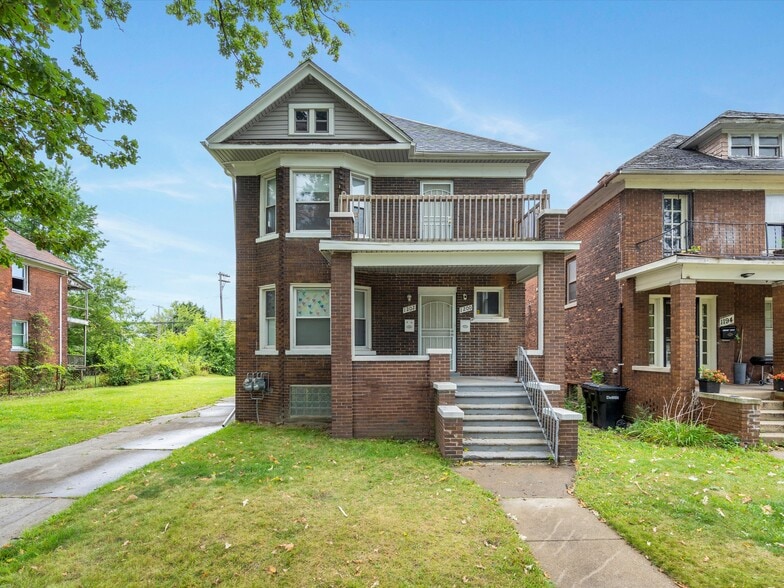 Building Photo - 1202 Lawrence St