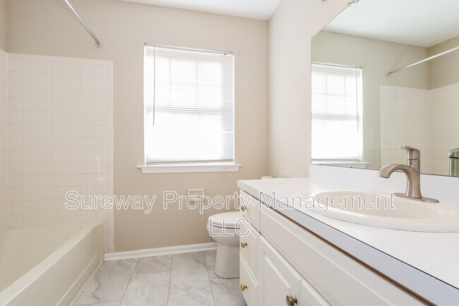 Building Photo - 1 Elkington Dr