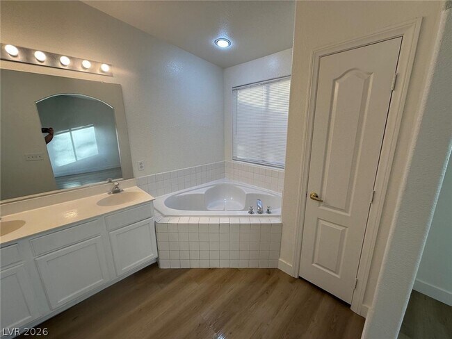 Building Photo - 5247 Sugar Maple Ct