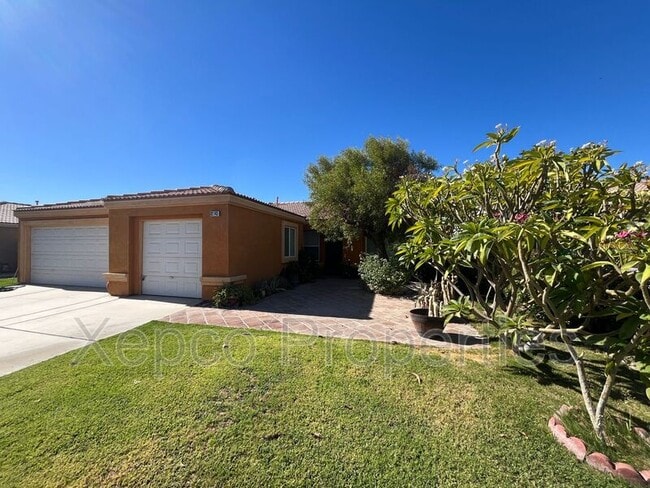 Building Photo - 82143 Pinyon Ave