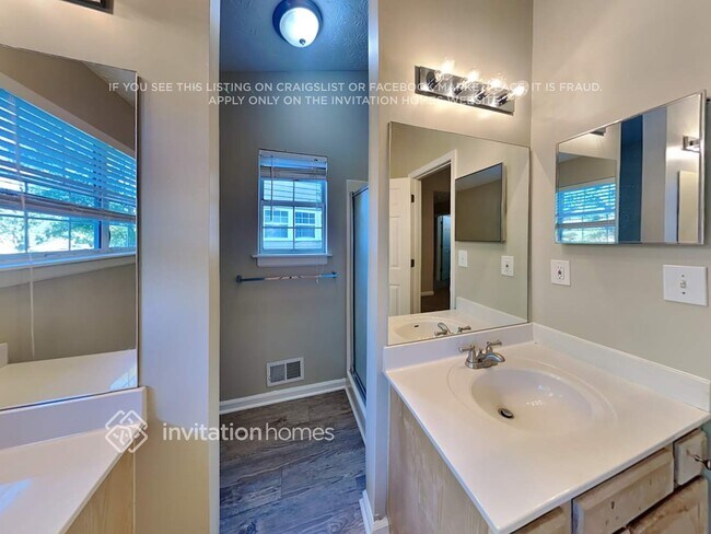 Building Photo - 1461 Glynview Cir