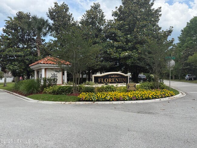 Building Photo - 404 Monet Ave
