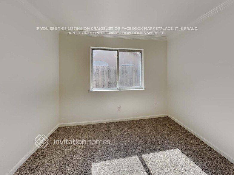 Building Photo - 3042 Pepperridge Dr
